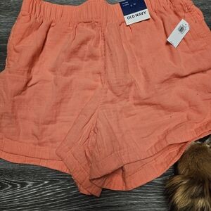 Old Navy Women's Coral Shorts